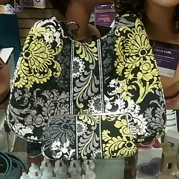 Vera Bradley pocketbooks with matching wallets - Picture 5 of 6